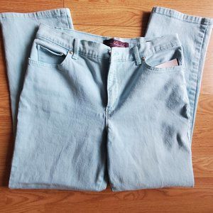 Gloria Vanderbilt Womens Jeans - Size 10